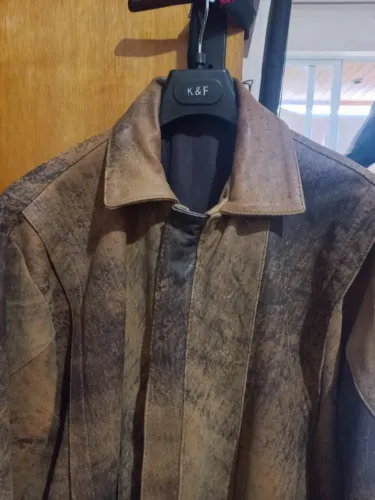 Casaco de couro masculino usado .Perfeitas condições