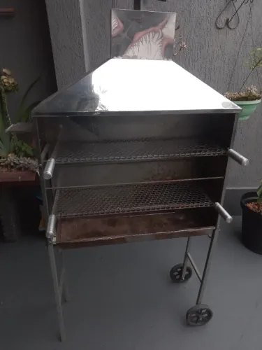 Churrasqueira de inox