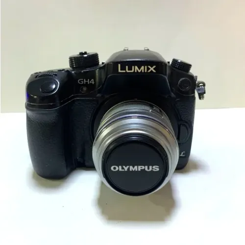 Câmera Panasonic Lumix GH4 + Lente 14-42mm (Semi)