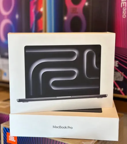MacBook Pro M5 Max 16.2