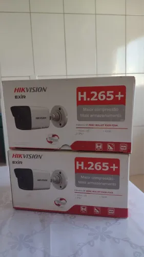 2 Câmeras Hikvision IP Mini Bullet EXIR H.265+ HD IP67