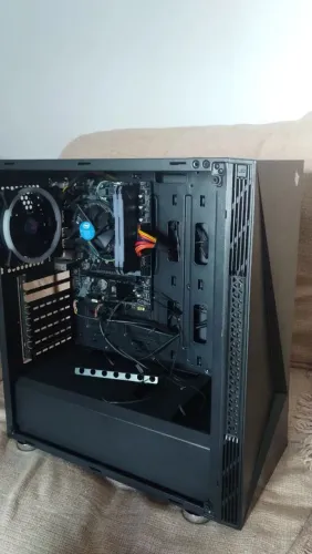 Pc Gamer Intel I3 9100, 2x16 ddr4 3600mhz, fonte 500w , sdd 130gb<br>