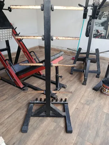 Vende-se suporte para aninhas Rocha