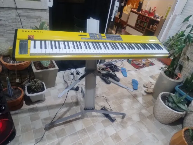 Vendo teclado kurzweil sp88 super conservado