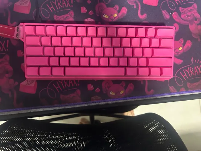 Teclado Gamer Magnético AULA Win60 HE Pro Rosa: Estética Perfeita e Resposta Instantânea!