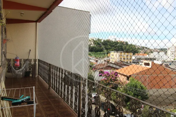 Imóvel para venda possui 120 metros quadrados com 3 quartos em São Pedro - Juiz de Fora - 
