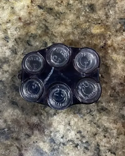 Porta moedas antigo de bolso plástico