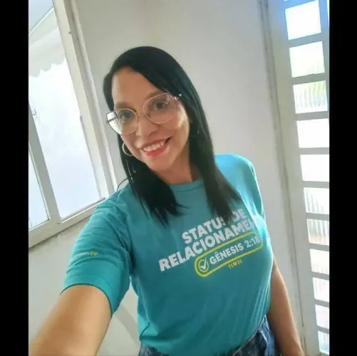 Babá e cuidadora de idosos