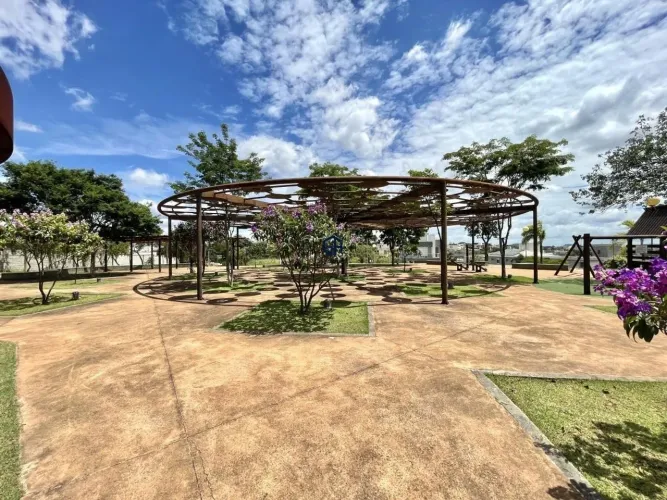 Lote a venda no condomínio Portal do Sol em Contagem!