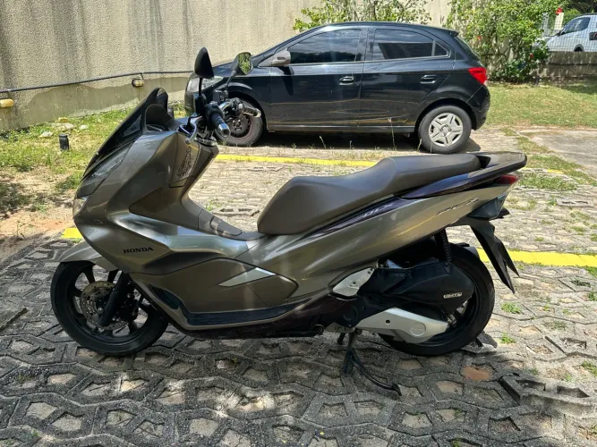 HONDA PCX 2022 DLX