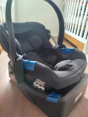 Bebê conforto com base Burigotto Tourning
