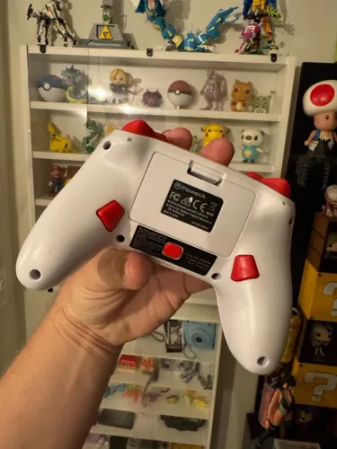 Controle Nintendo Switch Power A POKEBALL