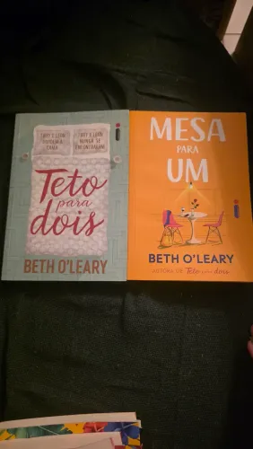 Teto para dois e Mesa para Um