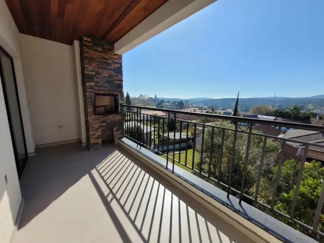 Apartamento novo com suíte + 2 quartos no Centro de Campo Alegre