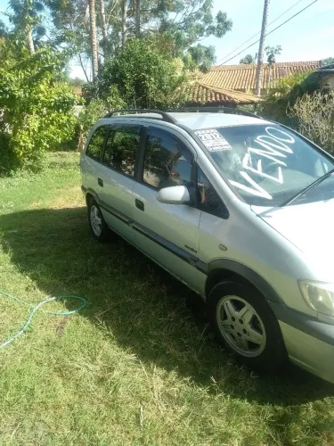 Chevrolet Zafira Comfort 2.0 MPFI Flexpower 8V 5P 2012