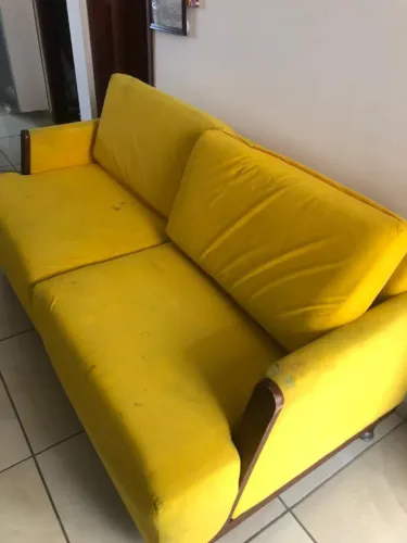 Sofá Amarelo