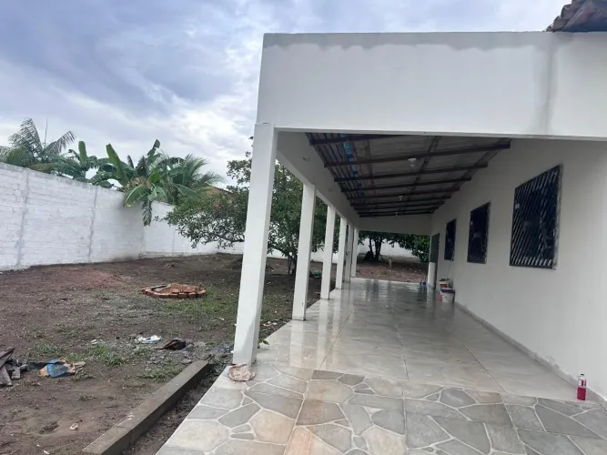 VENDE-SE ESTÁ CASA