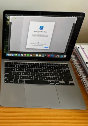 MacBook M1 8gb/256gb