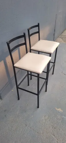 Banquetas quadradas 