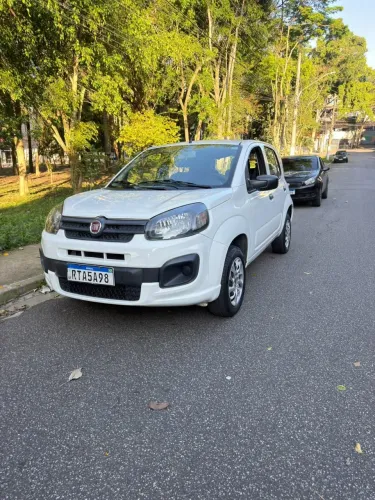 Fiat Uno Attractive 1.0 EVO Fire Flex 8V 5P 2021