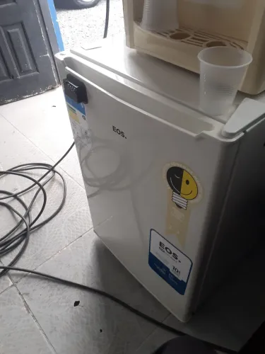 Vendas de microondas  bebedor água quente e fria  microondas tudo novo 