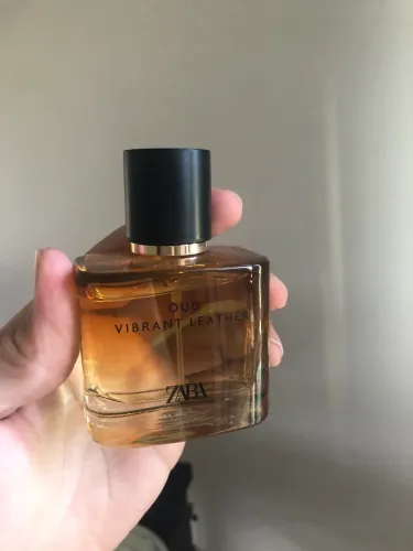 Perfume Zara Vibrant Leather oud 60 ml