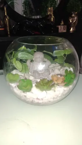 Terrário grande com Buda 