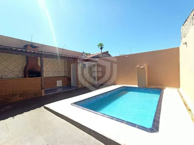 Casa para locação com 3 quartos 200m² Jardim Estoril