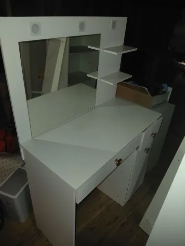 CAMARIM BRANCO PENTEADEIRA COM ESPELHO E LED