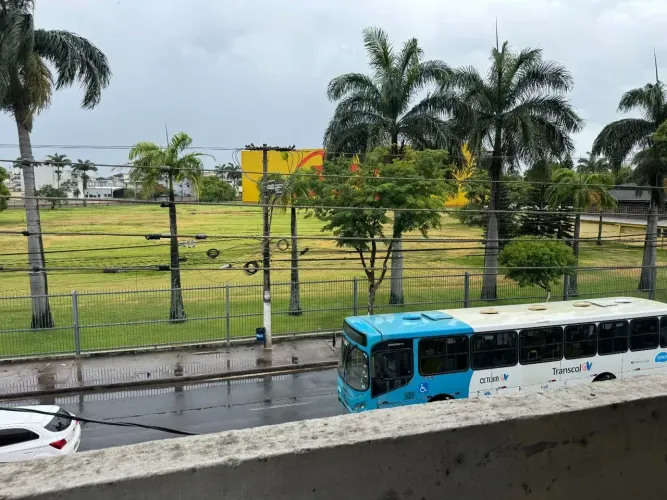 Imóvel para venda tem 517 metros quadrados com 5 quartos em Glória - Vila Velha - ES