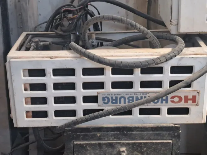 Vendo aparelho de refrigeração para HR VUC E 3X4