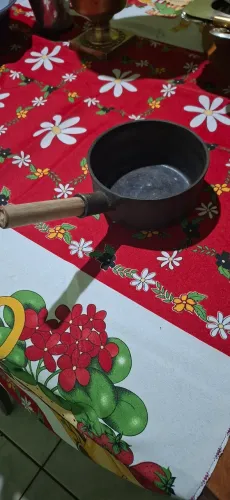 Relicário Caçarola de ferro fundido 