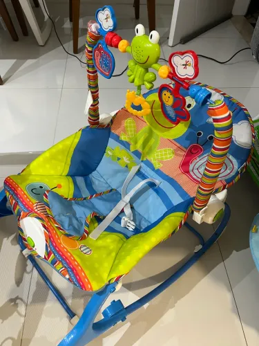 Cadeira Vibratória descanso bebê 