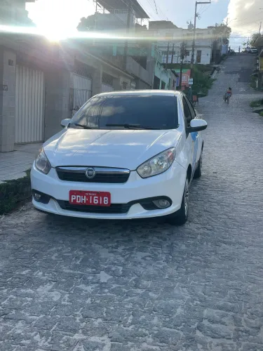 Fiat Grand Siena Tetrafuel 1.4 EVO F. Flex 8V 2015