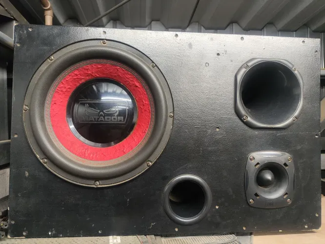 Caixa trio 12"