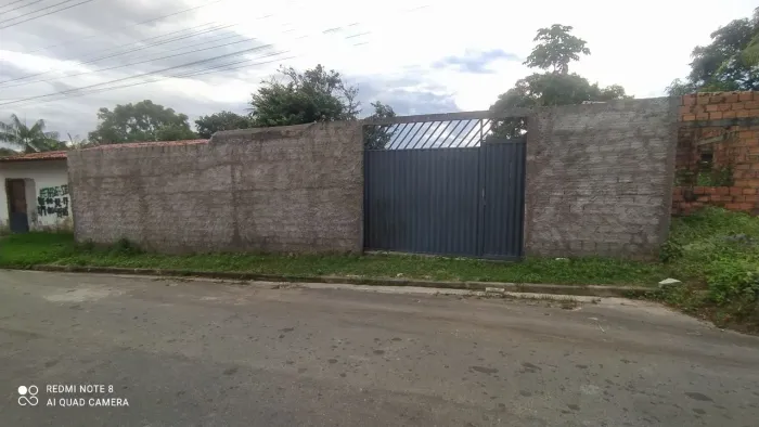 Vende-se terreno