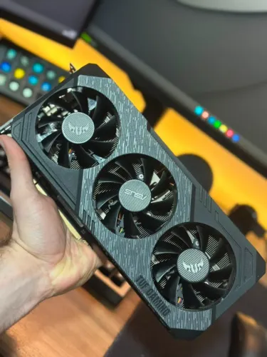 Placa de Vídeo Asus TUF 3 Radeon RX 5600 XT