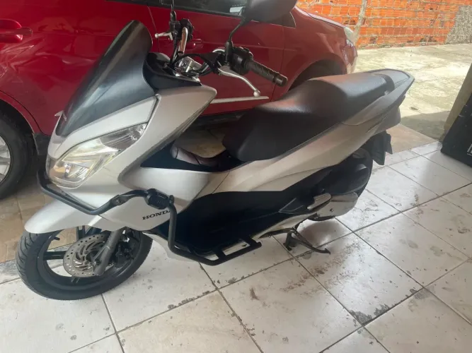 PCX 2018 único dono - Oportunidade