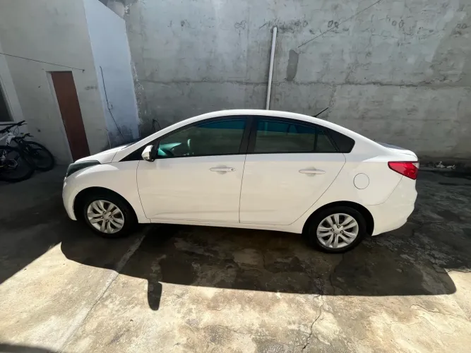 Hyundai HB20S C.plus/c.style1.0 Flex 12V Mec. 4P 2016