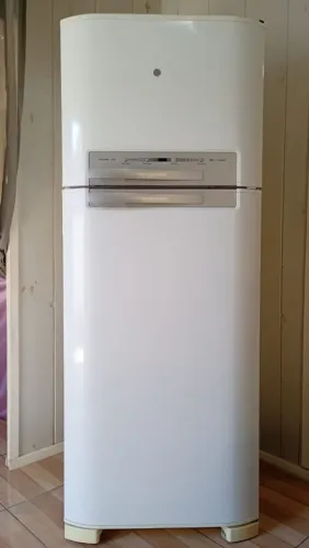 Linda Geladeira Electrolux DF Frost Free 439 litros