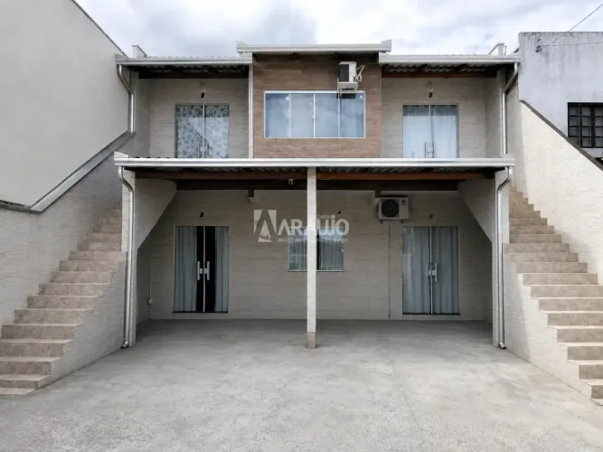 Residencial com 4 Apartamentos no bairro Cidade Nova em Itajaí