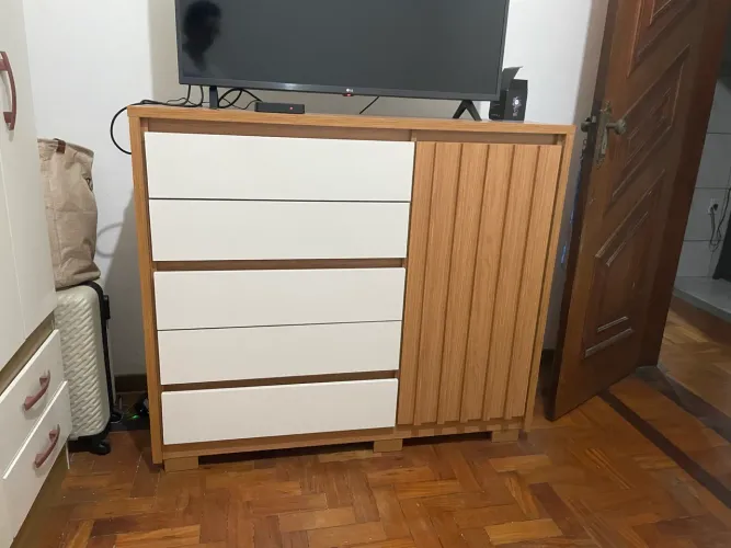 Cômoda sapateira com 5 gavetas