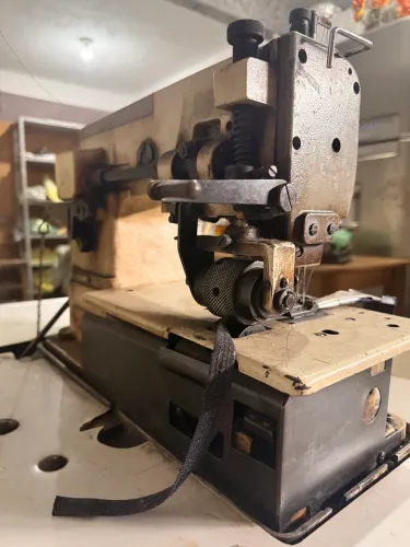Máquina de fazer passante industrial, de alta produtividade em bom estado 