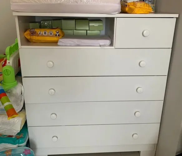 Cômoda de bebê
