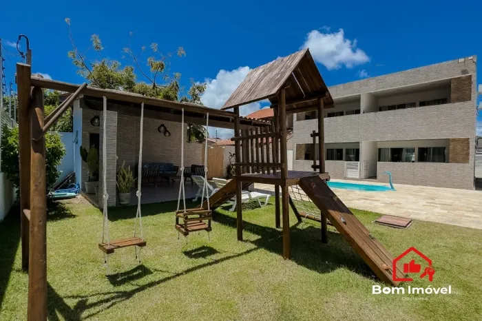 Casa em Serrambi com 04 flats independentes, todos com varanda gourmet e área de lazer com