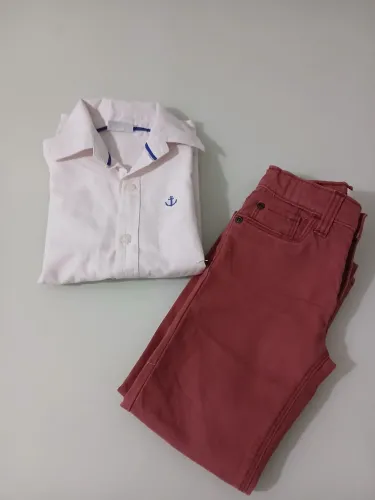 Vendo esse kit roupa infantil menino veste 3/4 anos ...em perfeito estado otima qualidade