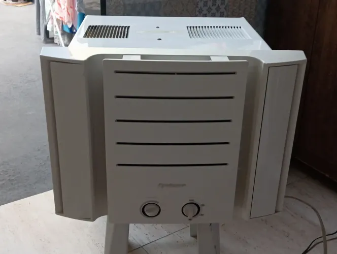 Vendo Ar Condicionado Springer 7500 BTU , 127