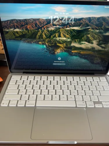 MacBook Neo 2026 256GB ? Pouco Uso ? Garantia Apple ? Completo