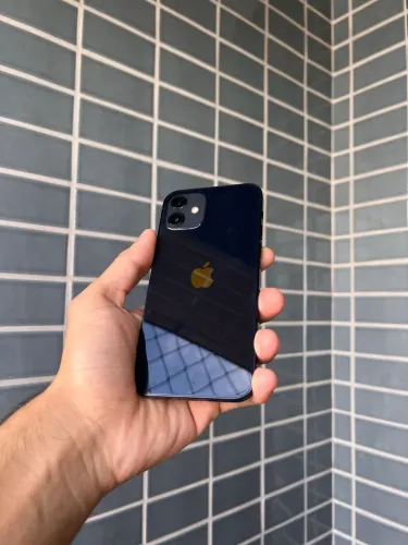 iPhone 12