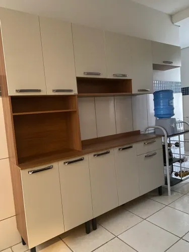 Armário de cozinha Itatiaia seminovo